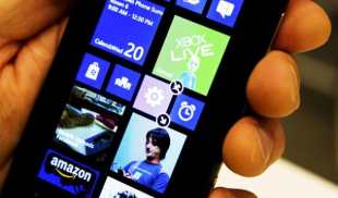 微软计划在下月修复重新启动Windows手机